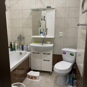 Продается 1-комнатная квартира, 38 м²