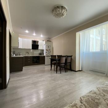 Продается 1-комнатная квартира, 38 м²