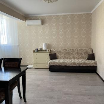 Продается 1-комнатная квартира, 38 м²