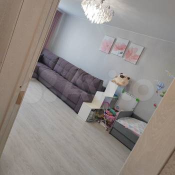 Продается 1-комнатная квартира, 48,8 м²