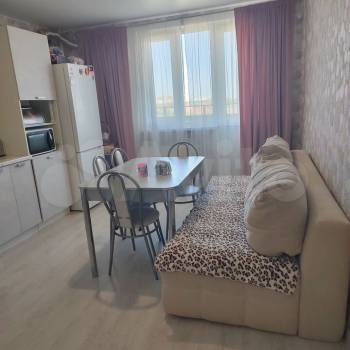 Продается 1-комнатная квартира, 48,8 м²