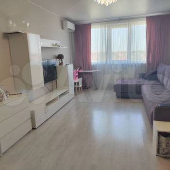 Продается 1-комнатная квартира, 48,8 м²