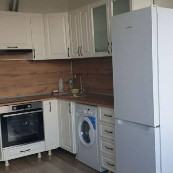 Продается 1-комнатная квартира, 42 м²