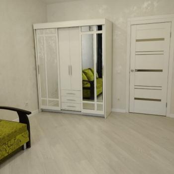 Сдается 1-комнатная квартира, 42 м²