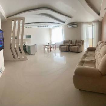 Продается Многокомнатная квартира, 113 м²