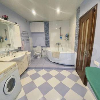 Продается Многокомнатная квартира, 113 м²