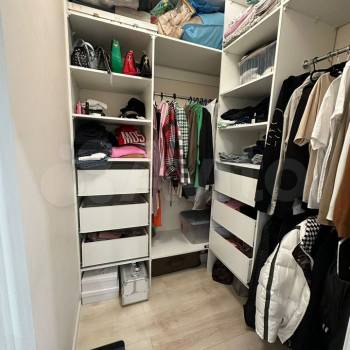 Продается 1-комнатная квартира, 48 м²