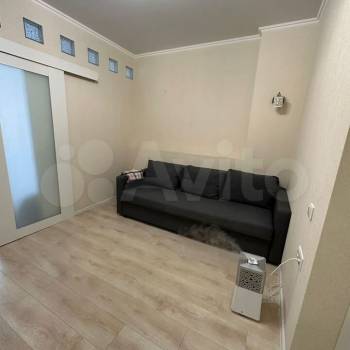 Продается 1-комнатная квартира, 48 м²