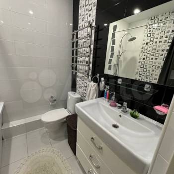 Продается 1-комнатная квартира, 48 м²