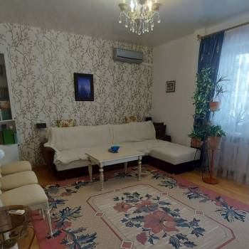 Продается 2-х комнатная квартира, 97,8 м²