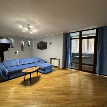 Продается 3-х комнатная квартира, 139 м²