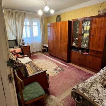 Продается 3-х комнатная квартира, 58 м²