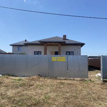 Продается Дом, 200 м²