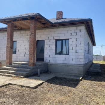 Продается Дом, 200 м²