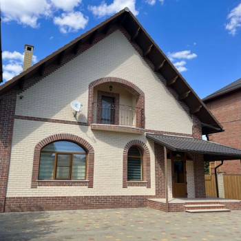 Продается Дом, 180 м²