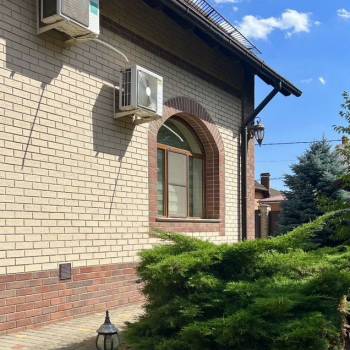 Продается Дом, 180 м²