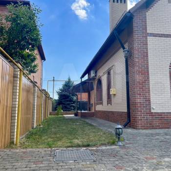 Продается Дом, 180 м²