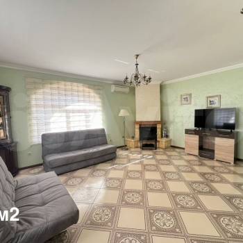 Продается Дом, 180 м²