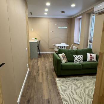 Продается 1-комнатная квартира, 43 м²