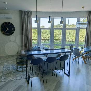 Продается Многокомнатная квартира, 101 м²