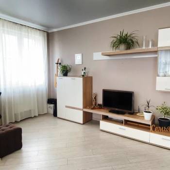 Продается Многокомнатная квартира, 93,2 м²