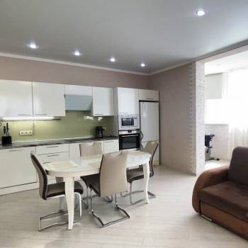 Продается Многокомнатная квартира, 93,2 м²