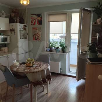 Продается 1-комнатная квартира, 39 м²