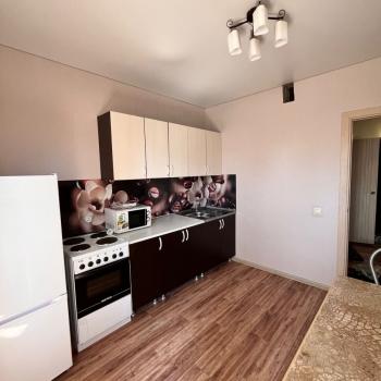 Сдается 1-комнатная квартира, 38 м²