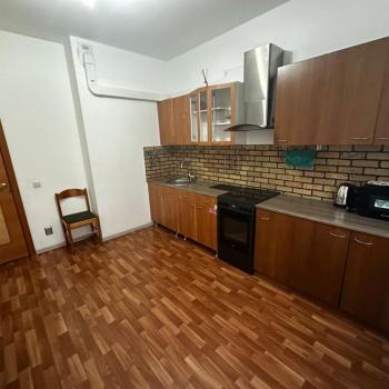 Продается 2-х комнатная квартира, 75 м²
