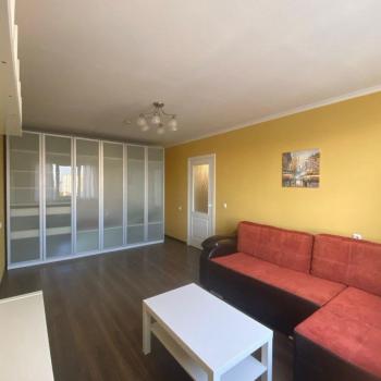 Сдается 1-комнатная квартира, 38 м²