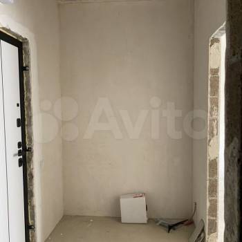 Продается 1-комнатная квартира, 36 м²