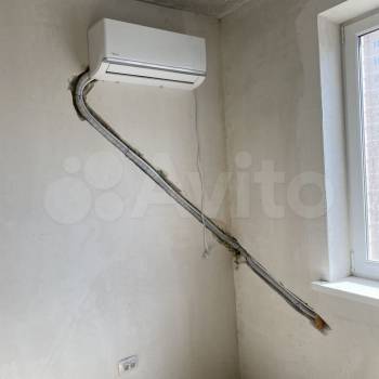 Продается 1-комнатная квартира, 36 м²