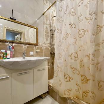 Продается 3-х комнатная квартира, 98 м²