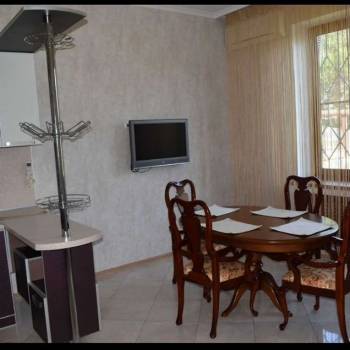 Продается Дом, 350 м²