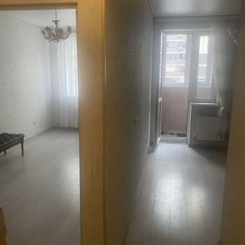 Продается 1-комнатная квартира, 35 м²