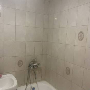 Продается 1-комнатная квартира, 35 м²