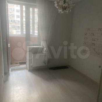 Продается 1-комнатная квартира, 35 м²