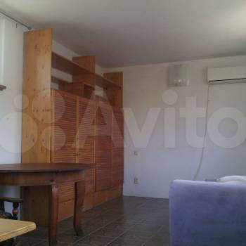 Продается 1-комнатная квартира, 60 м²