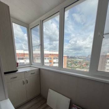 Продается 1-комнатная квартира, 43 м²