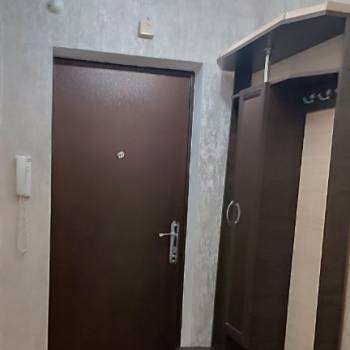 Продается 1-комнатная квартира, 38 м²