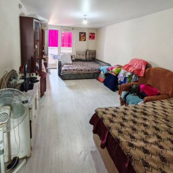 Продается 1-комнатная квартира, 45,6 м²