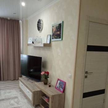 Продается 1-комнатная квартира, 38 м²