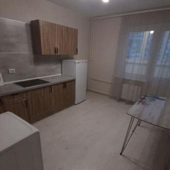 Продается 1-комнатная квартира, 37,5 м²