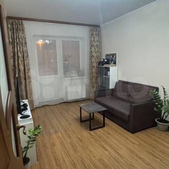 Продается 1-комнатная квартира, 35,7 м²