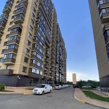 Продается 1-комнатная квартира, 38 м²