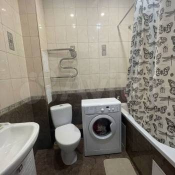 Продается 1-комнатная квартира, 38 м²