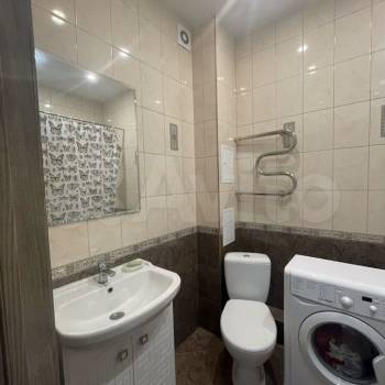 Продается 1-комнатная квартира, 38 м²