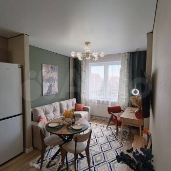 Продается 1-комнатная квартира, 38 м²