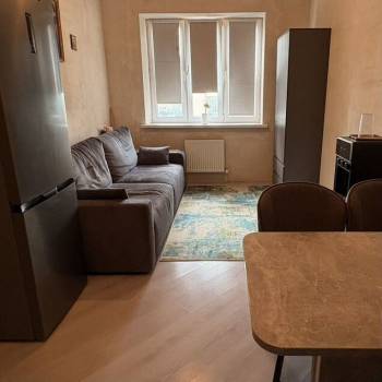 Продается 1-комнатная квартира, 40 м²