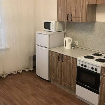 Продается 1-комнатная квартира, 39 м²